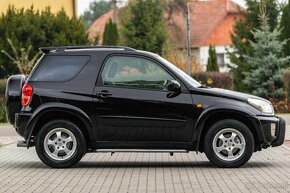 Toyota RAV4 - 8