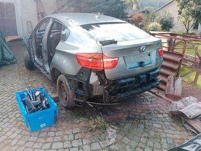 BMW x6 e71 4.0d 225 kw - 9