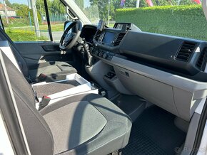 Volkswagen Crafter Ambulans / Karetka - 2.0 TDI Manual - 9