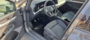 VW Golf VIII 2.0TDI 7/2023 - 9